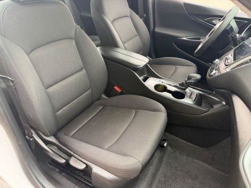 Used 2025 Chevrolet Malibu LT FWD image 15