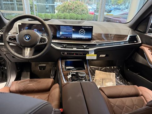 New 2026 BMW X5 xDrive50e w/ M Sport Package image 15