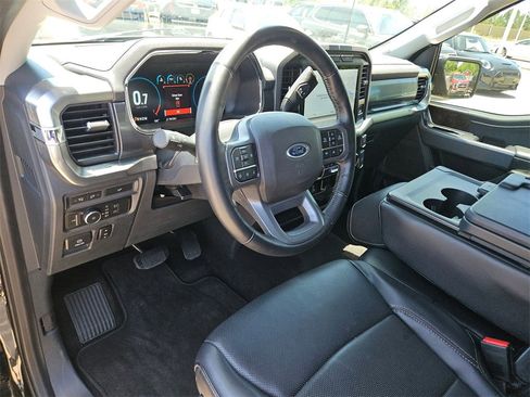 Used 2022 Ford F150 Lariat image 17
