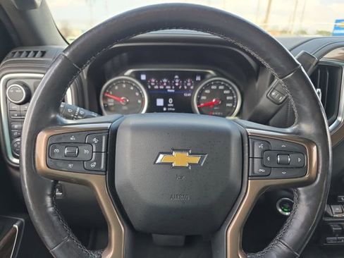 Used 2020 Chevrolet Silverado 1500 High Country w/ Technology Package image 18