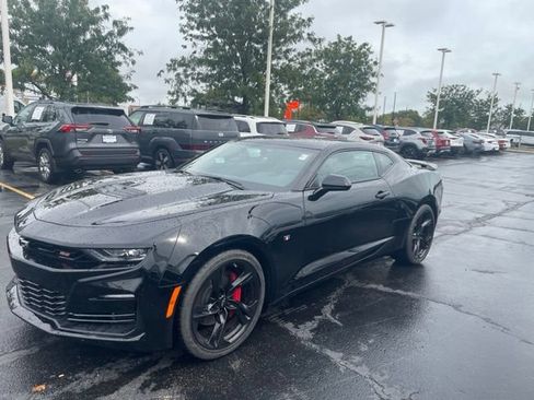Used 2023 Chevrolet Camaro SS RWD image 5