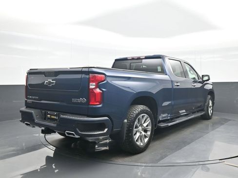 Used 2021 Chevrolet Silverado 1500 High Country w/ Technology Package AWD/4WD image 6