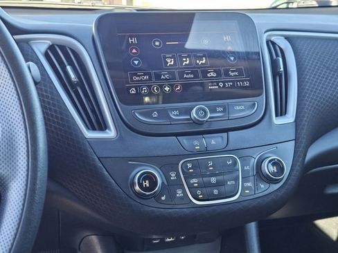Used 2024 Chevrolet Malibu LT image 10