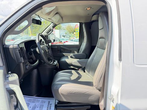 Used 2025 Chevrolet Express 2500 Extended w/ Driver Convenience Package RWD image 11