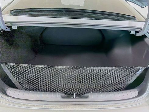 Used 2025 Hyundai Elantra Sport FWD image 25