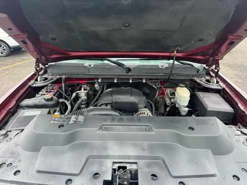 Used 2014 Chevrolet Silverado 2500 W/T w/ Snow Plow Prep Package image 17