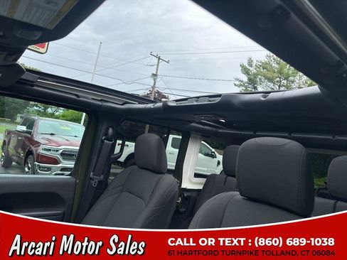Used 2023 Jeep Wrangler Unlimited w/ Sun & Screen Package AWD/4WD image 23