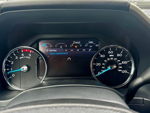 Certified 2022 Ford F250 Lariat image 36