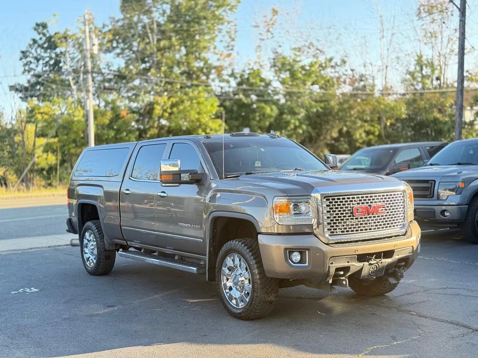 Used 2015 GMC Sierra 2500 Denali w/ Duramax Plus Package AWD/4WD image 5