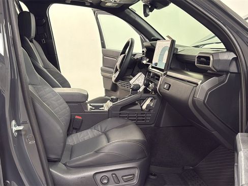 Certified 2025 Toyota 4Runner TRD Sport Premium image 18