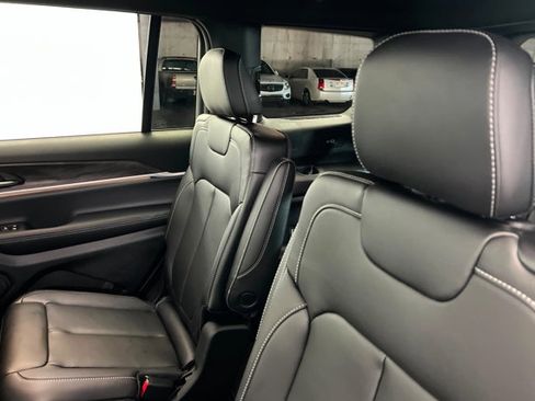 New 2025 Jeep Grand Cherokee L Limited w/ Trailer Tow Package image 20