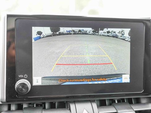 Used 2025 Toyota RAV4 XLE AWD/4WD image 26