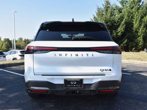 Used 2026 INFINITI QX60 Autograph w/ Dark Cargo Package image 4