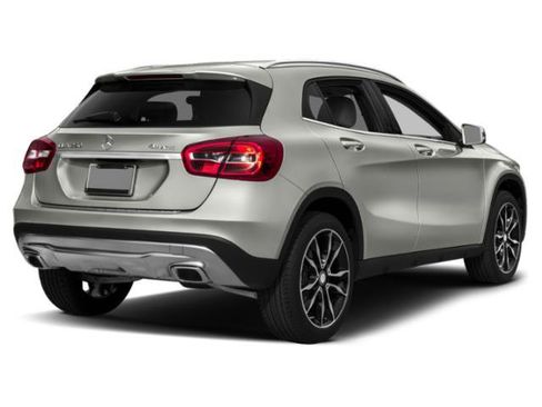 Used 2015 Mercedes-Benz GLA 250 4MATIC image 2