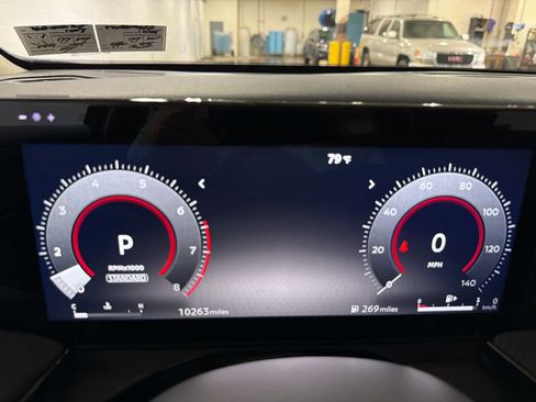 Certified 2025 Nissan Kicks SR AWD/4WD image 14