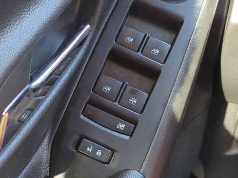 Used 2022 Chevrolet Trax LT w/ Driver Confidence Package image 22