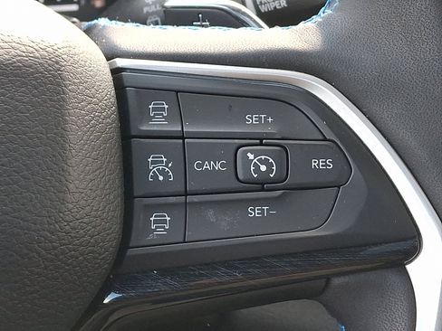 Certified 2023 Jeep Grand Cherokee Trailhawk w/ Luxury Tech Group III image 24