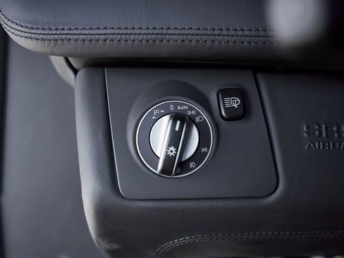 Used 2006 Mercedes-Benz SLR image 64