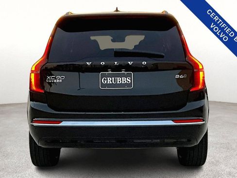 Certified 2025 Volvo XC90 B6 Plus image 6