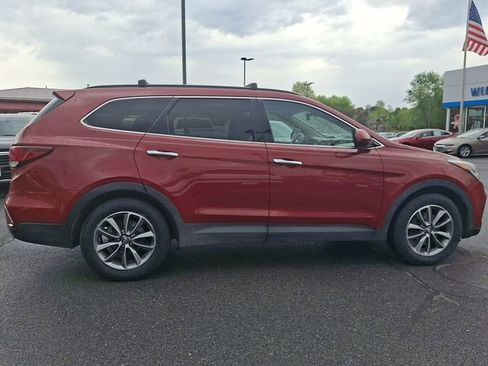 Used 2018 Hyundai Santa Fe SE AWD/4WD image 7