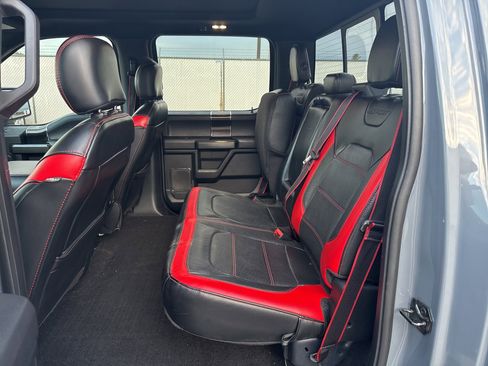 Used 2019 Ford F150 Lariat image 10