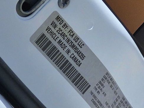 Used 2021 Chrysler Pacifica Pinnacle FWD image 25
