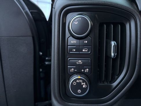 Used 2021 Chevrolet Silverado 1500 Custom image 36