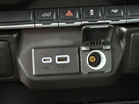 Used 2021 Chevrolet Silverado 1500 Custom RWD image 8