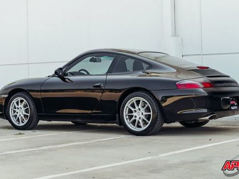 Used 2004 Porsche 911 Carrera RWD image 33