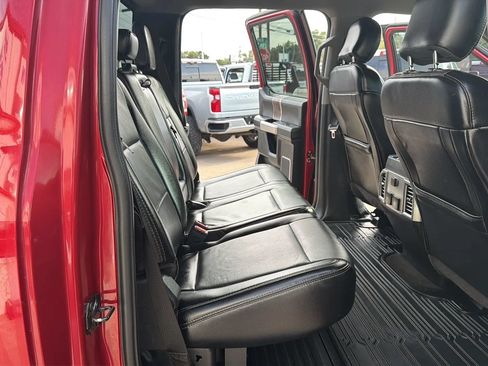 Used 2017 Ford F250 Lariat w/ Lariat Value Package AWD/4WD image 12