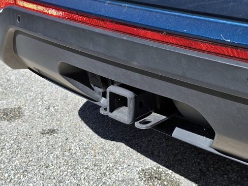 Used 2022 Volkswagen Atlas Cross Sport SEL image 8