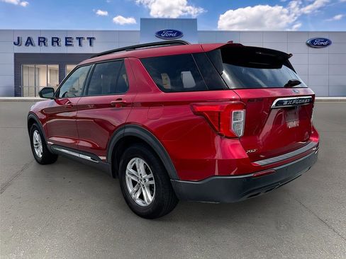 Used 2020 Ford Explorer XLT RWD image 3