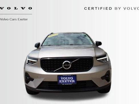 Used 2023 Volvo XC40 B5 Ultimate w/ Climate Package AWD/4WD image 2