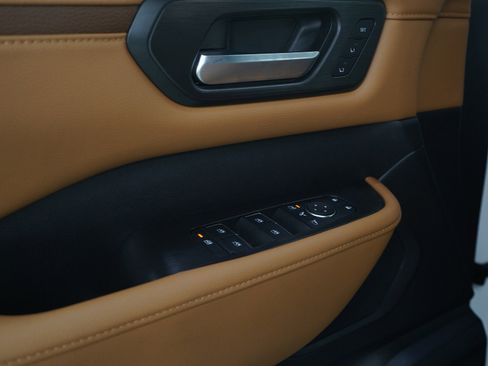Certified 2025 Nissan Armada SL AWD/4WD image 22