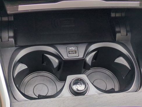 Used 2024 BMW 330i Sedan image 24