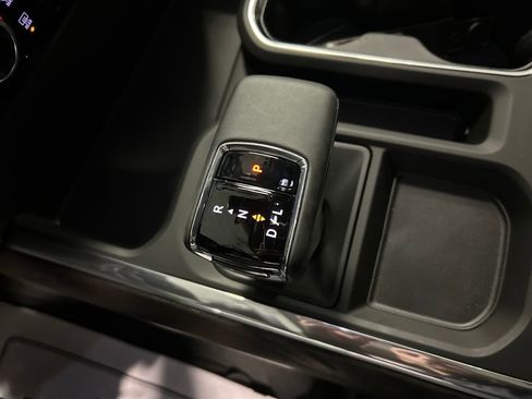 New 2026 GMC Sierra 1500 SLT w/ SLT Premium Plus Package image 18