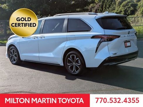 Certified 2026 Toyota Sienna Platinum AWD/4WD image 6