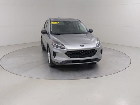 Certified 2022 Ford Escape SE AWD/4WD image 9