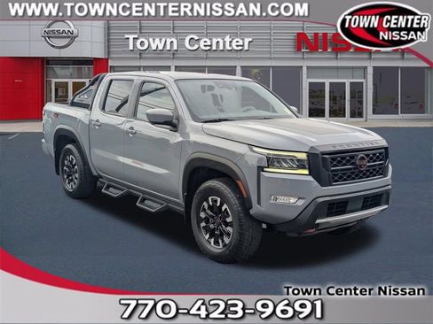 Used 2022 Nissan Frontier PRO-4X AWD/4WD image 1