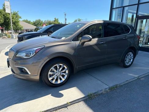 Used 2017 Buick Envision Essence FWD image 2