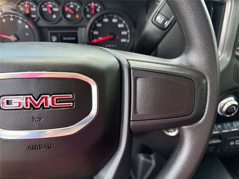 Used 2025 GMC Sierra 1500 Pro w/ Pro Value Package AWD/4WD image 18