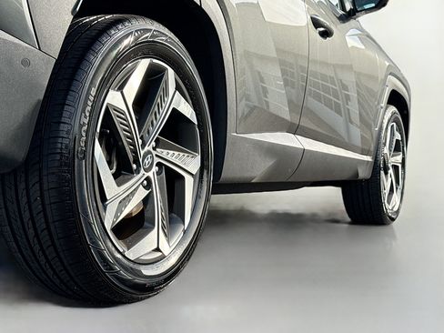 Used 2023 Hyundai Tucson Limited AWD/4WD image 15