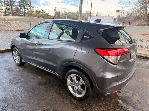 Used 2019 Honda HR-V LX image 13