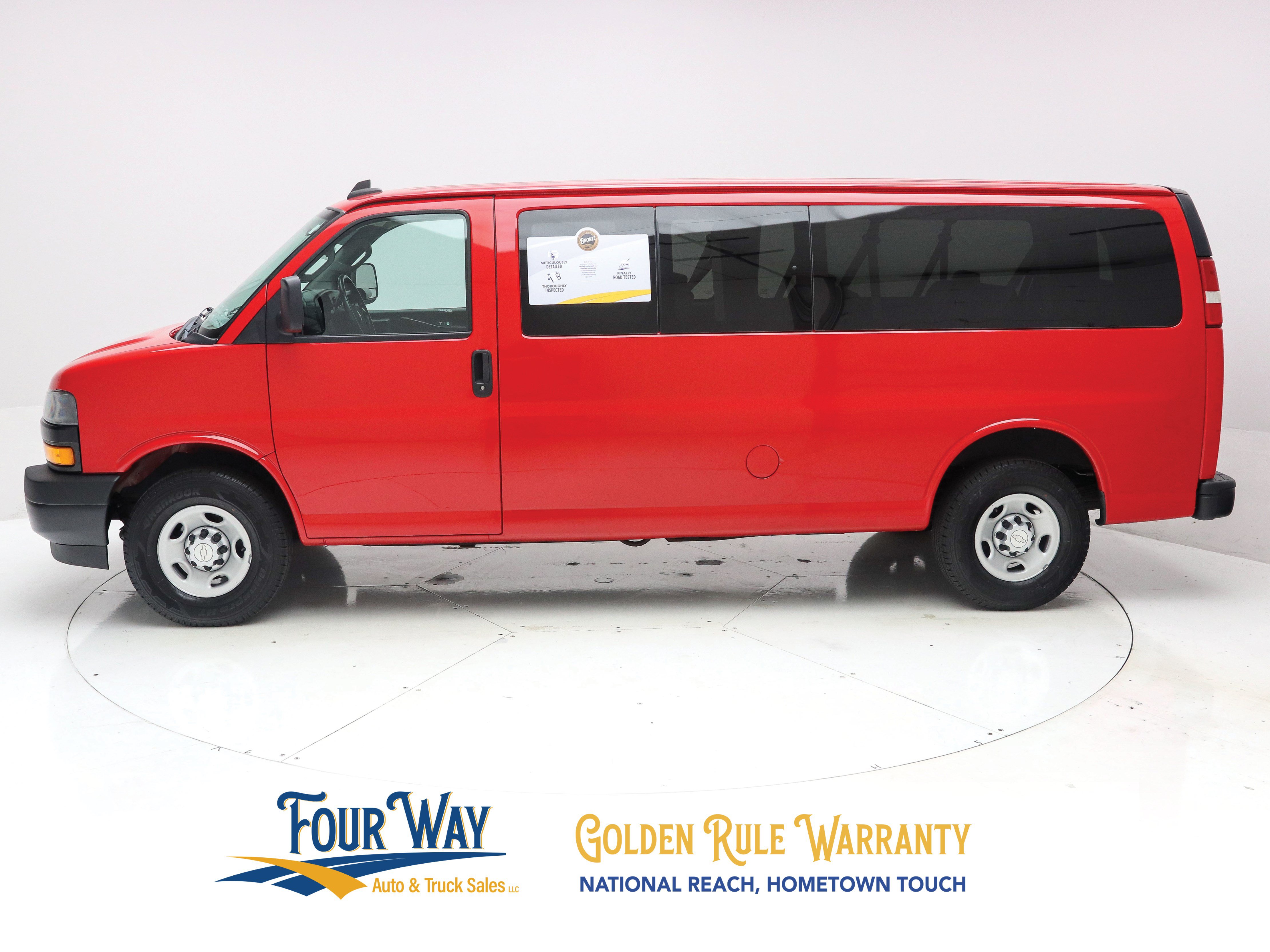 Used 2019 Chevrolet Express 3500 LS RWD image 7