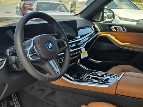 New 2026 BMW X5 xDrive50e w/ M Sport Package image 17