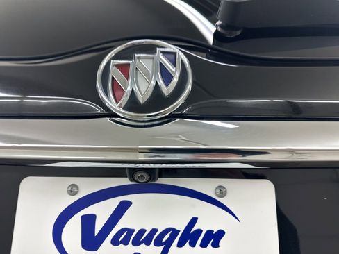 Used 2020 Buick Enclave Essence w/ Sport Touring Edition image 16