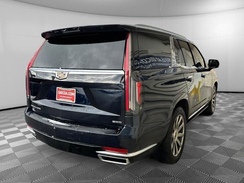 Used 2022 Cadillac Escalade Premium Luxury Platinum w/ Heavy-Duty Trailer Package AWD/4WD image 4