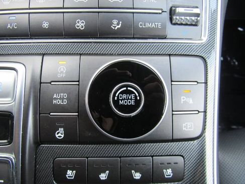 Used 2022 Hyundai Santa Fe Limited image 51