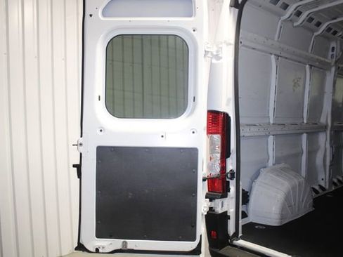 Used 2022 RAM ProMaster 2500 FWD image 7