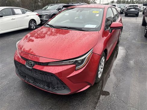 Used 2021 Toyota Corolla LE image 2